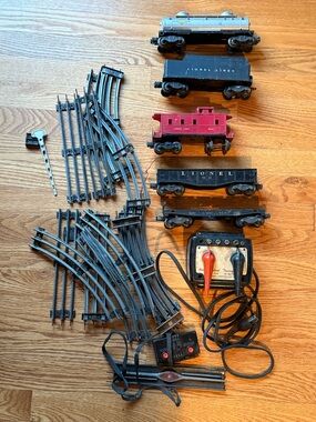 Vintage Lionel Trains LOT